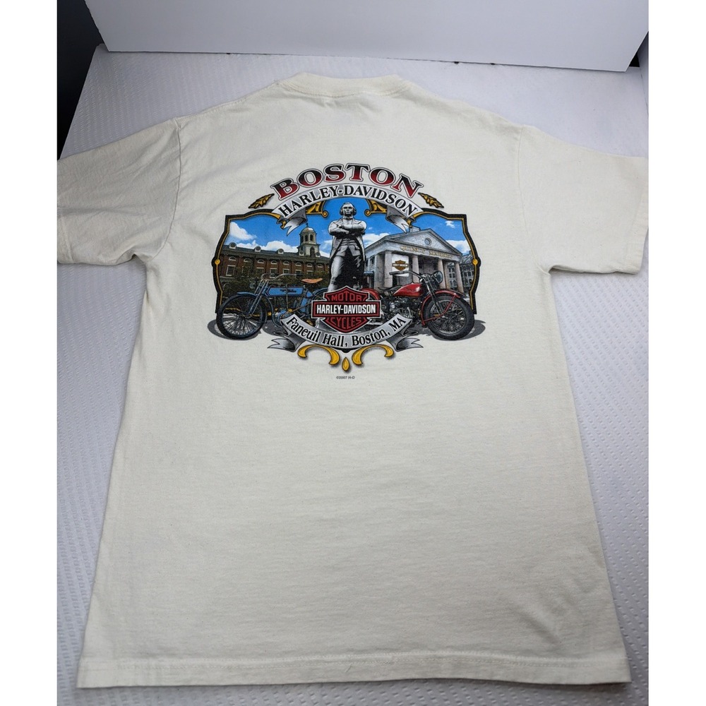 Vintage 2008 Harley Davidson T-Shirt Boston MA Faneuil Hall Cream Size M Hanes